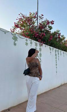 <em>Angelica Maria G.</em>